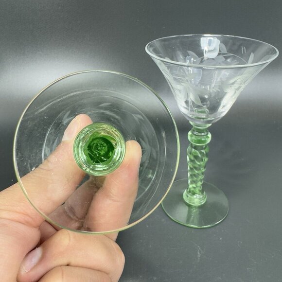 Vintage Uranium Stemware Glasses Cups Clear Etched UV Glowing Cups Barware Set 3 - Picture 12 of 16